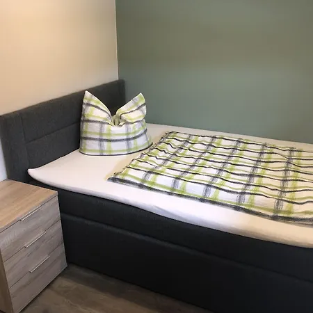 - Restaurant Schuetzenhof 2*