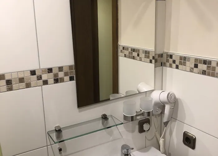 - Restaurant Schuetzenhof Hotel